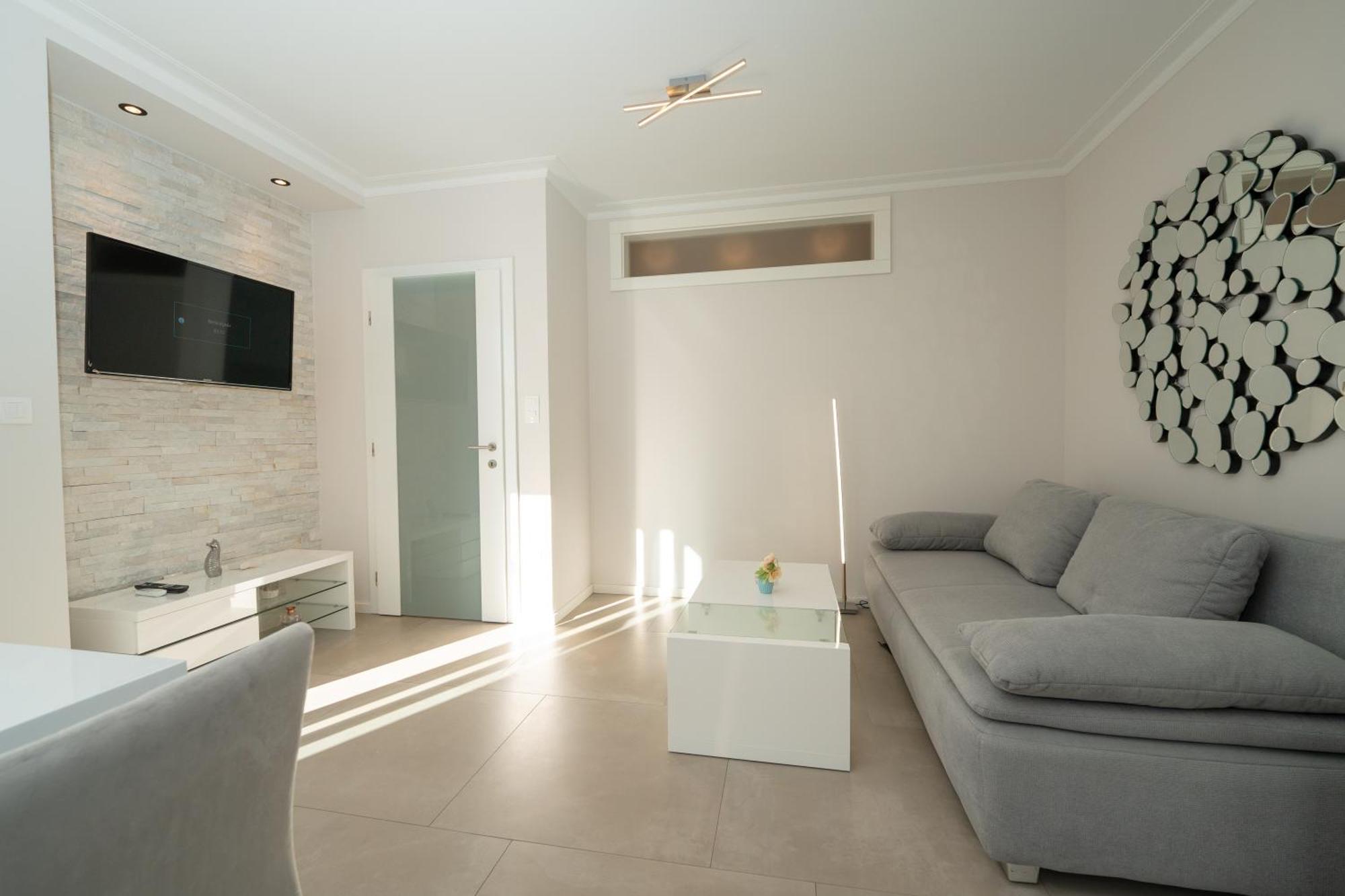 Relax Apartments Novalja Buitenkant foto